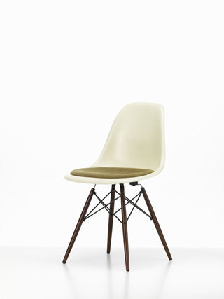 Eames Fiberglas Chair DSW-Stoelen-VITRA BELGIUM N.V.-Buro International