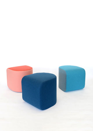 BuzziDee-Poef-BUZZISPACE NV-Buro International