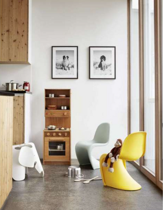 Panton Chair Junior-Stoelen-VITRA BELGIUM N.V.-Buro International