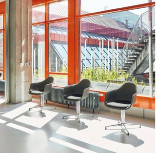 Eames Plastic Armchair DAL-Stoelen-VITRA BELGIUM N.V.-Buro International